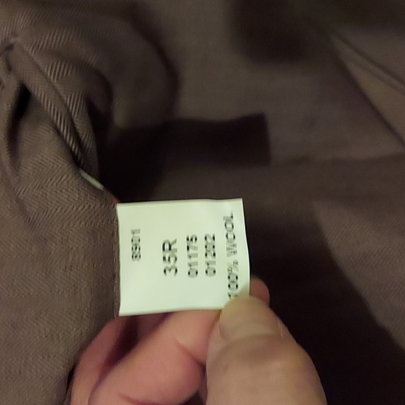 2 pairs Jos A Bank Trousers - Picture 7 of 8